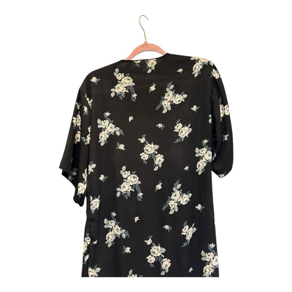 LuLaRoe Monroe Floral Fringe Kimono Cardigan Size Medium (M) - Picture 5 of 7